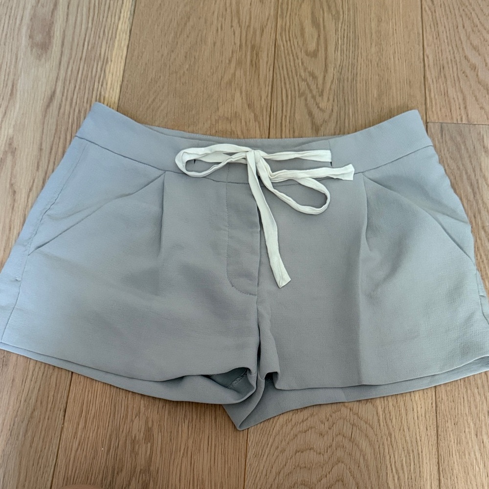 Wilfred Light Gray High Waist Shorts